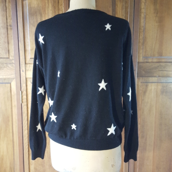 Brandy Melville Alanis Star Sweater, OS - Picture 8 of 9